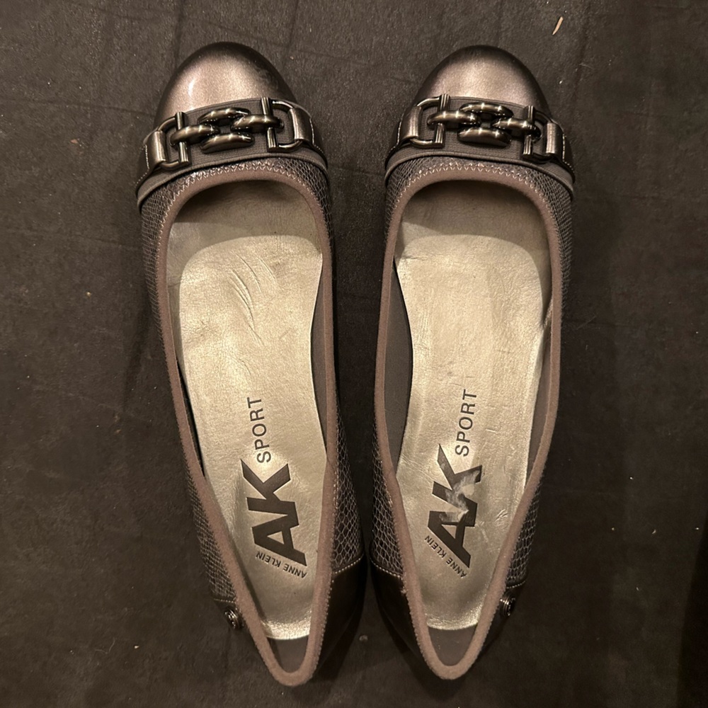 Anne Klein Sport Alexa Flat NWOT